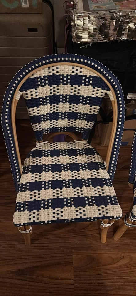 Tommy Hilfiger wicker chairs and table (child) - photo 2