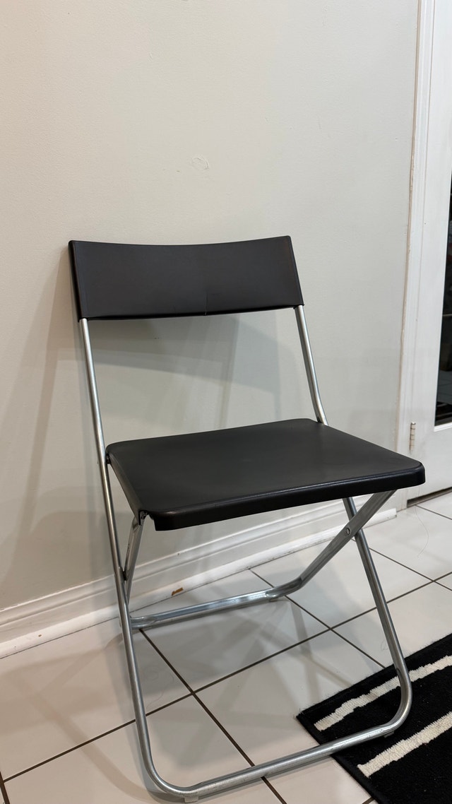 Folding Chair Black and Chrome