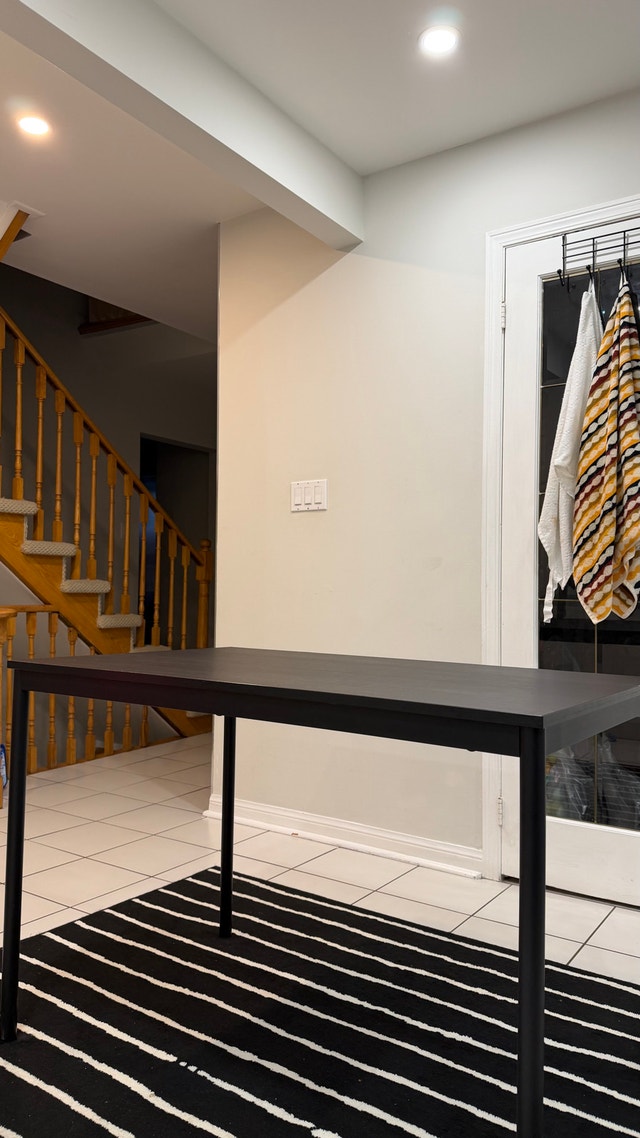 IKEA SANDSBERG Table - photo 2