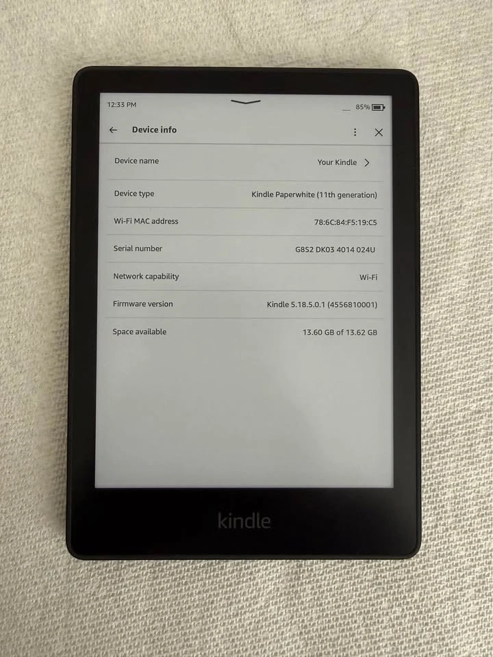 Kindle Paperwhite 11th Gen (16 GB) - Good Condition! - photo 2