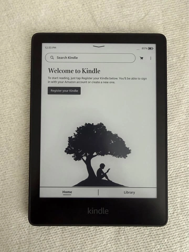 Kindle Paperwhite 11th Gen (16 GB) - Good Condition! - photo 3