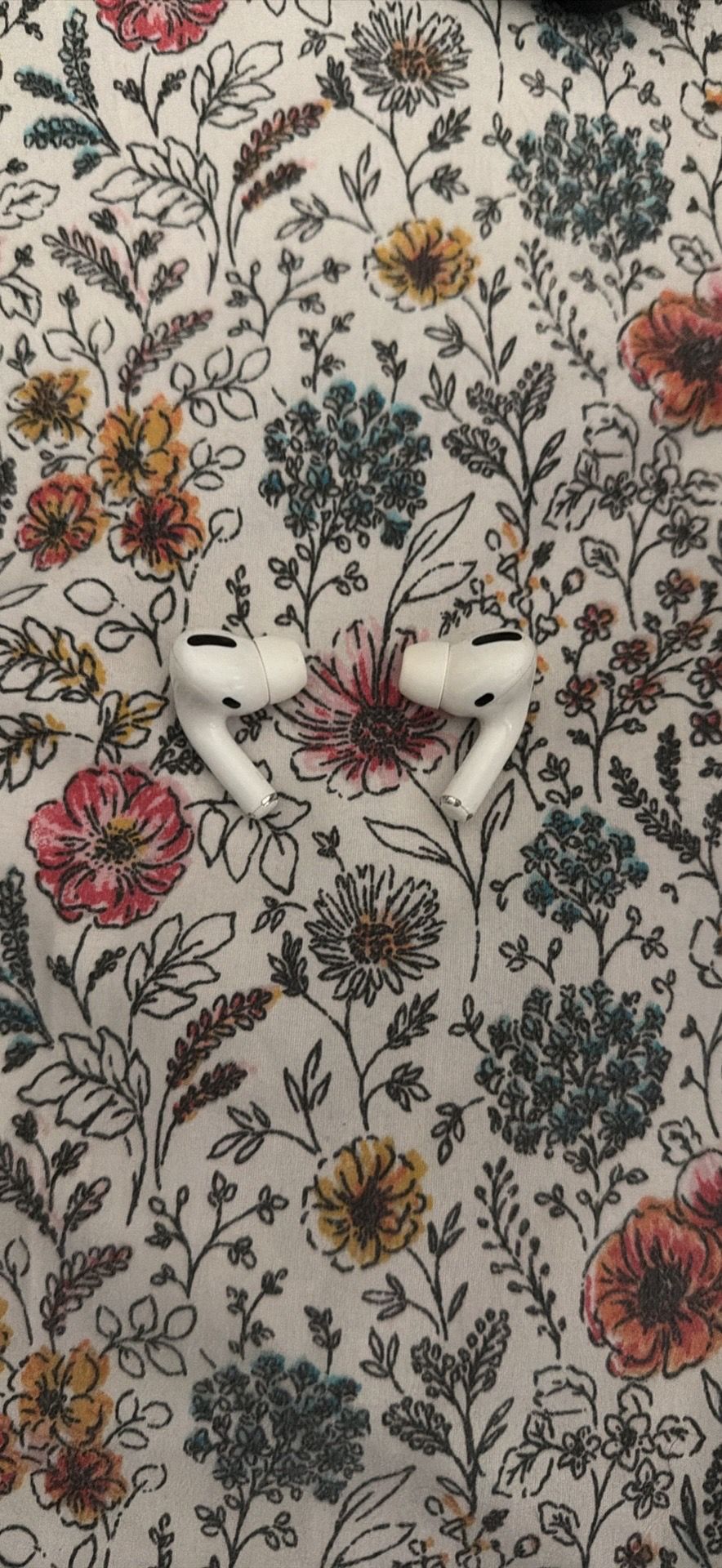 Apple AirPods Pro First Generation Earbuds - photo 2