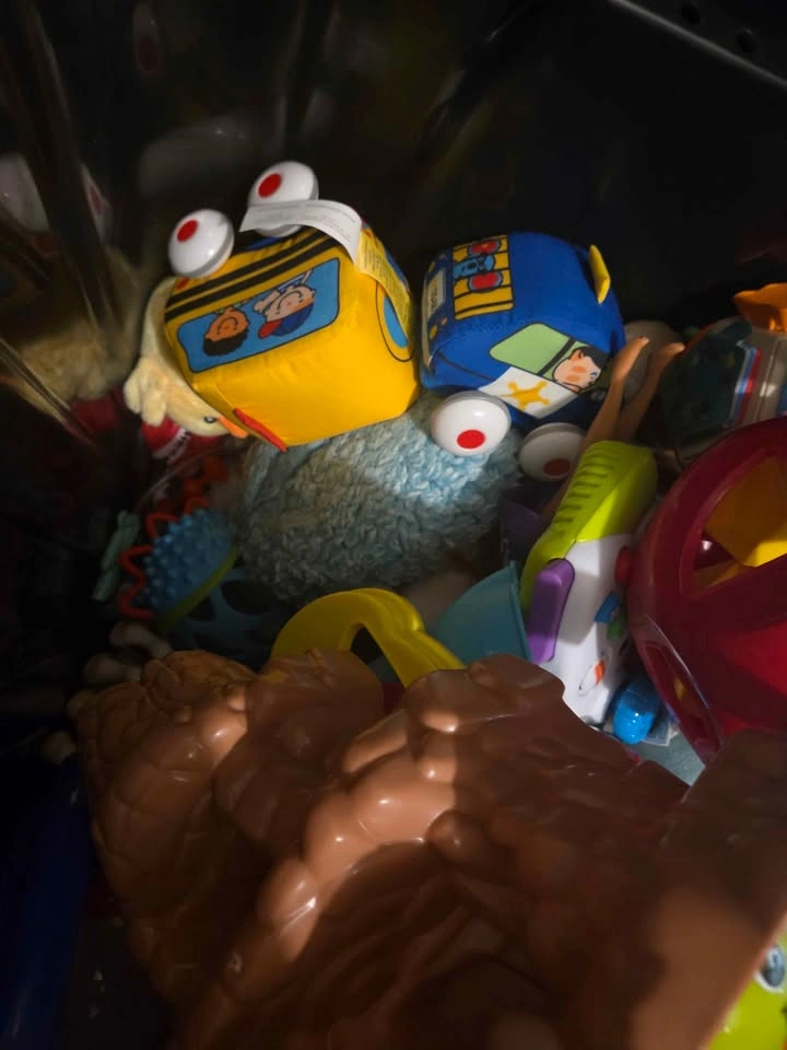 Newborn - 2yr toys - photo 2