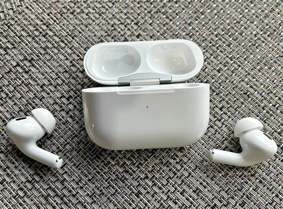 Apple AirPods Pro 2