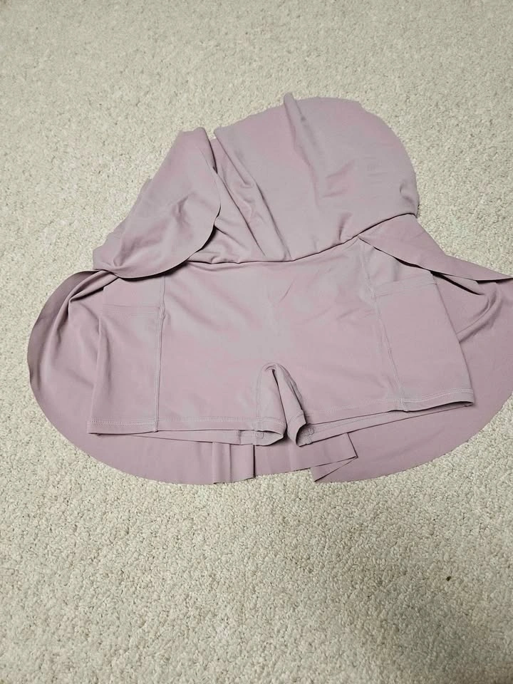 Halara Skirt - Size medium - photo 2