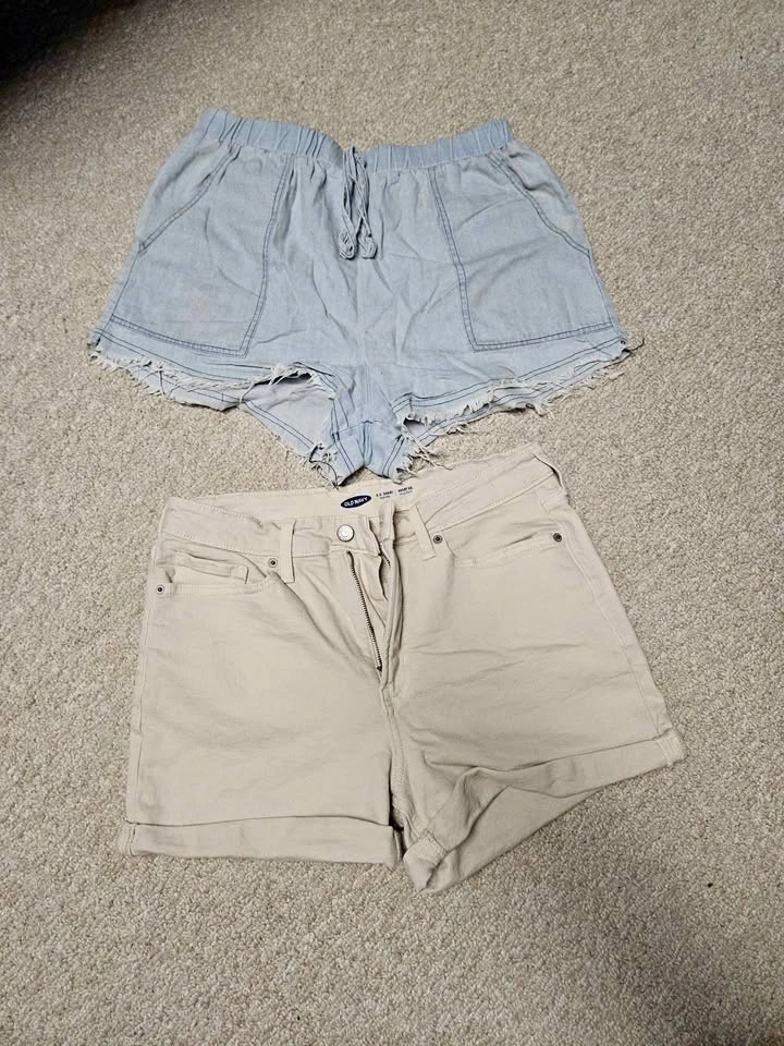 Womens shorts - Size 10