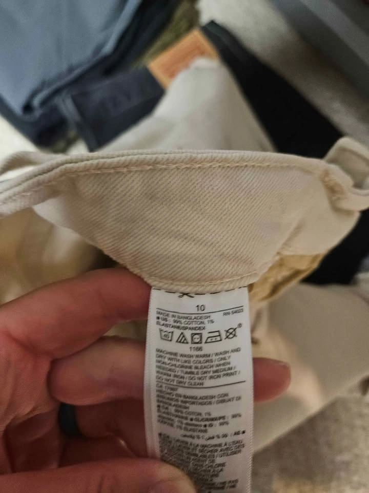 Womens shorts - Size 10 - photo 3