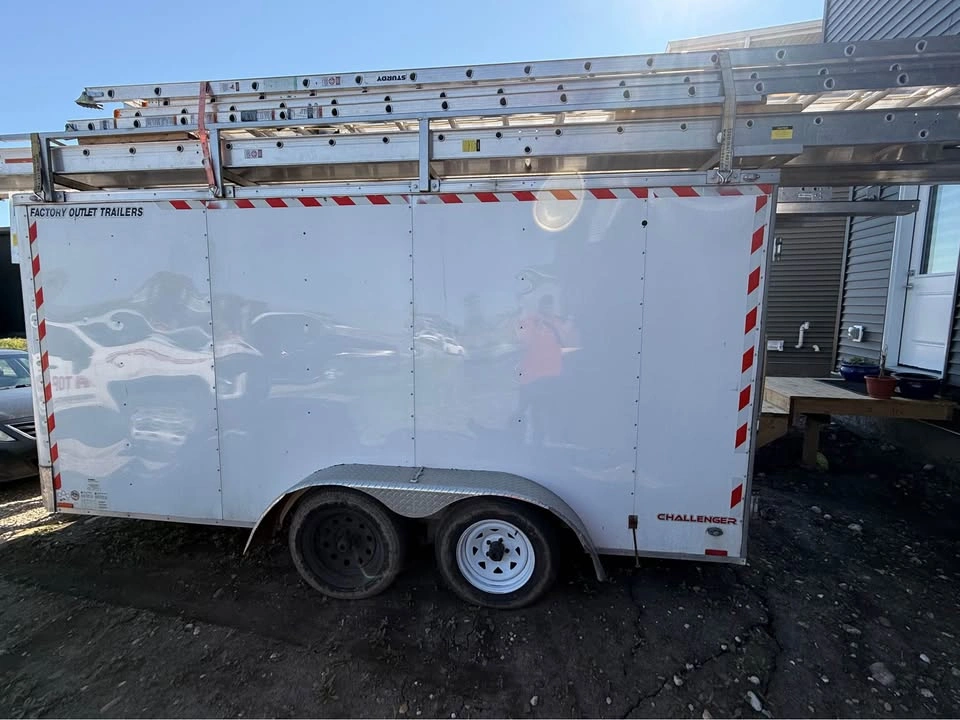 Challenger Enclosed Cargo Trailer 2018 - photo 2
