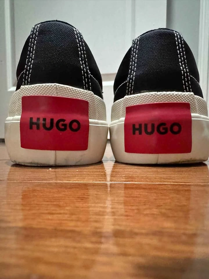 HUGO Hugo Boss Men's Canvas Sneakers - Size 9.5 - Excellent Cond