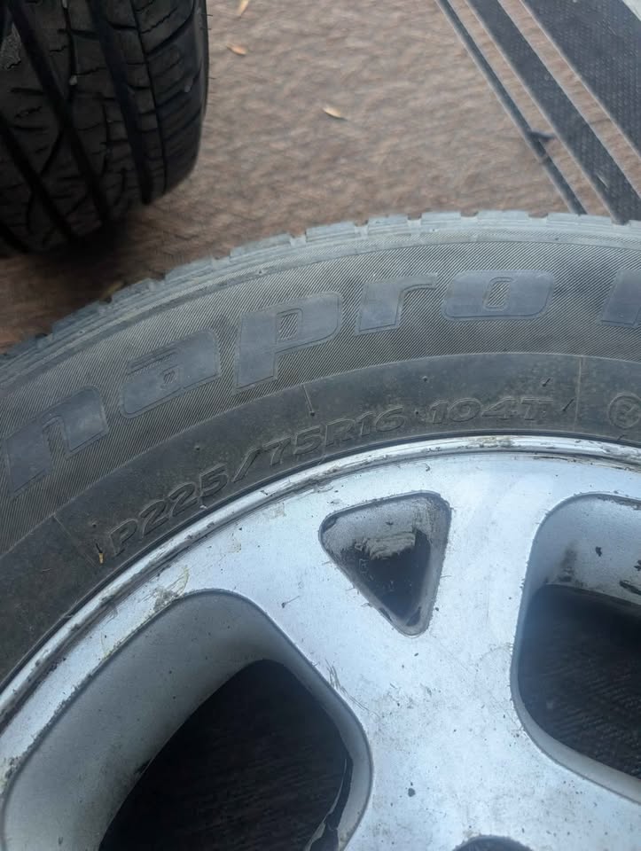 16" Jeep Rims and tires - photo 2