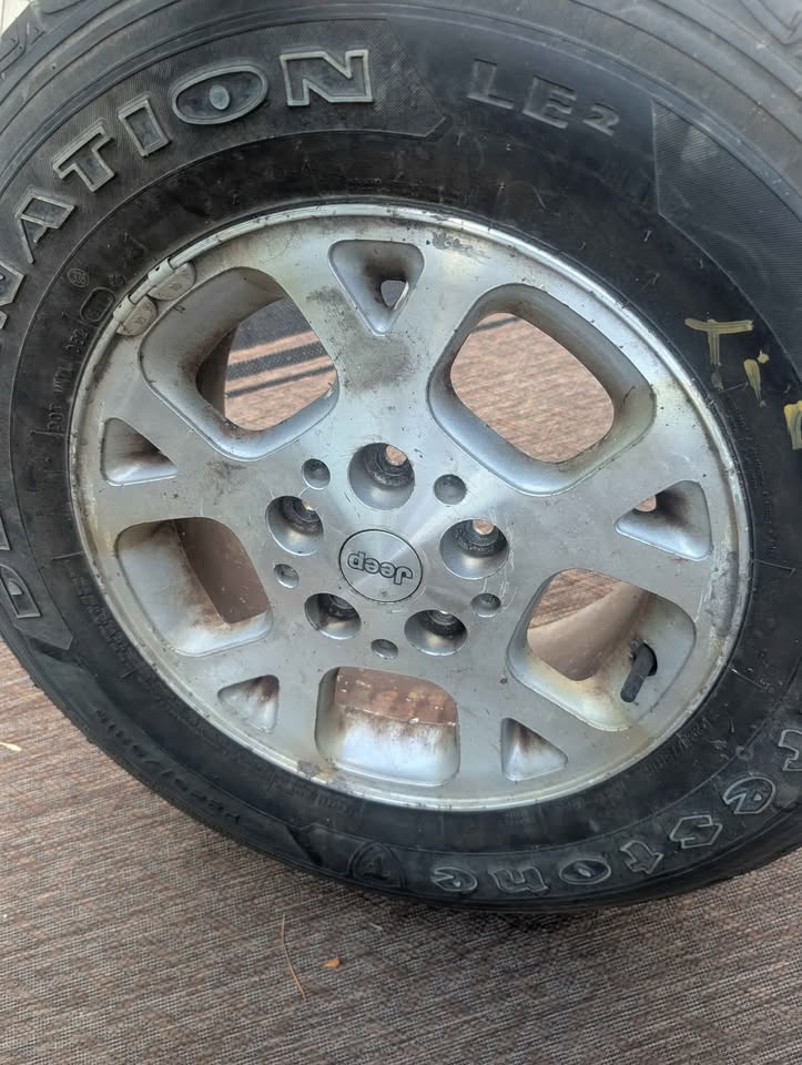 16" Jeep Rims and tires - photo 5
