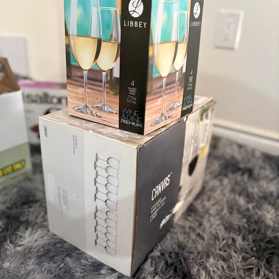 Libbey and Canvas Wine Glass Sets (16 pieces total)