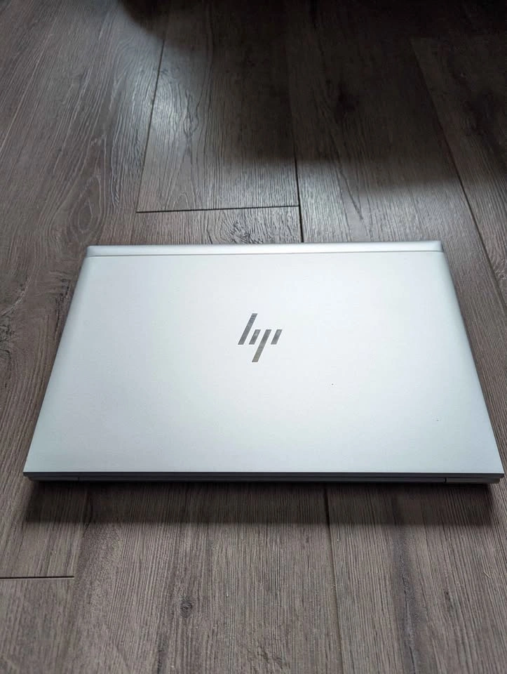 HP Elitebook 830 G8 - photo 2