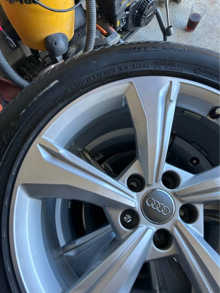 Audi Q5 rim and all season tires 235/55/r19 - photo 3
