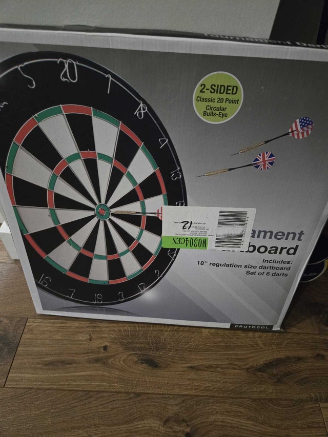 Brand new Dart Board