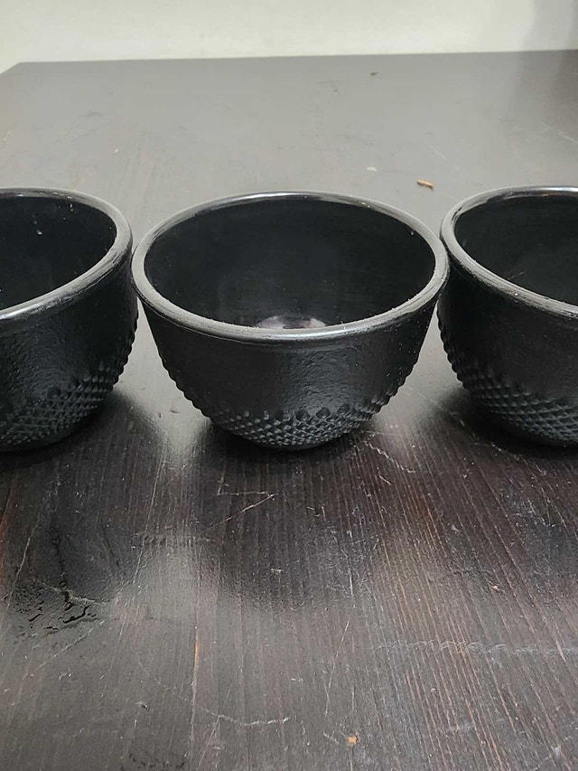 4 cast iron tea pials - photo 2