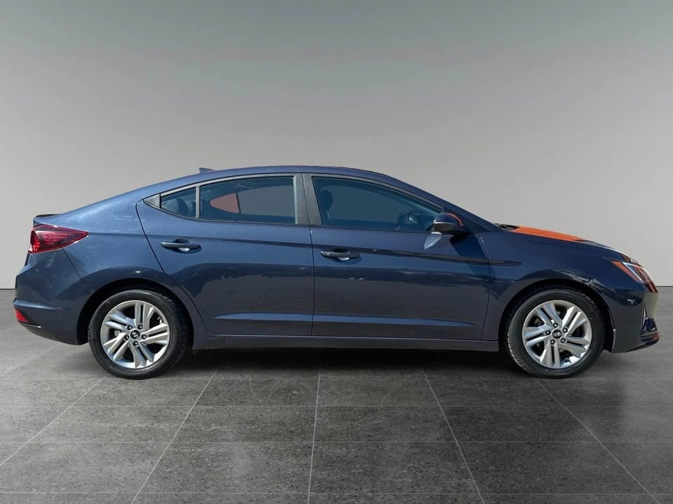 2020 Hyundai Elantra - photo 3