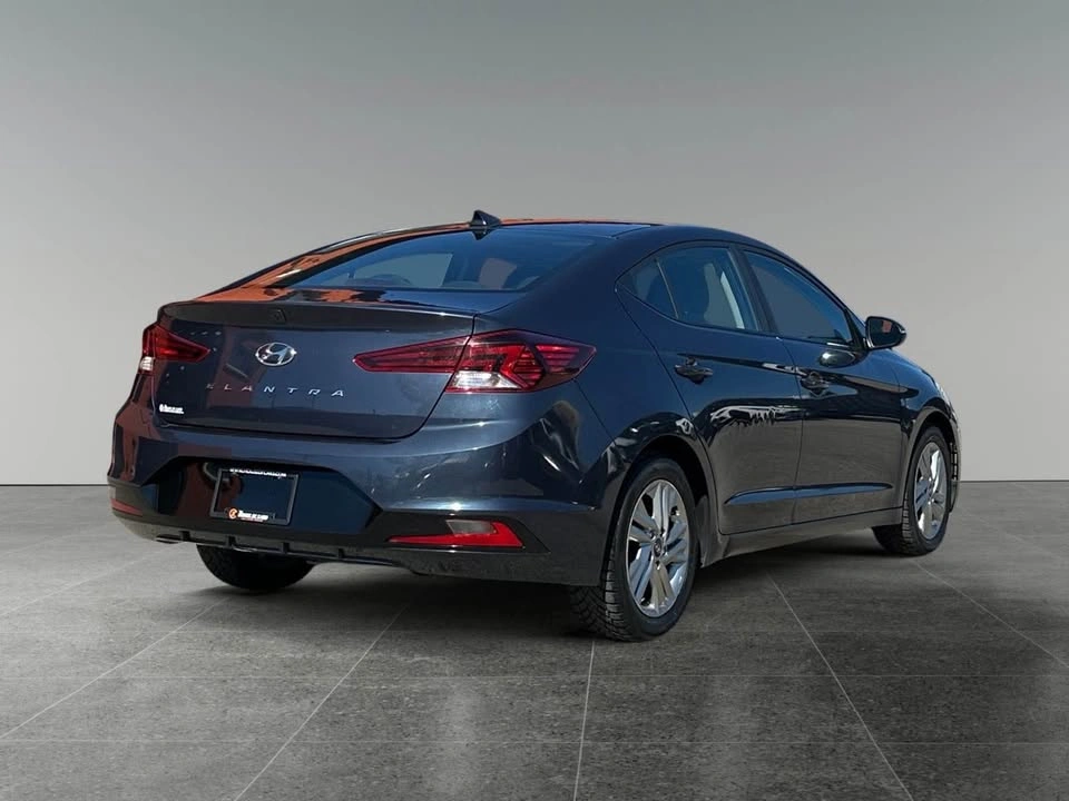 2020 Hyundai Elantra - photo 5