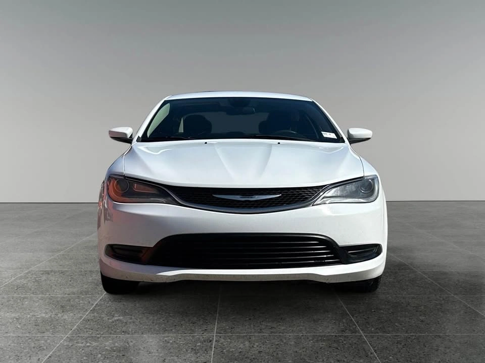 2015 Chrysler 200 - photo 3