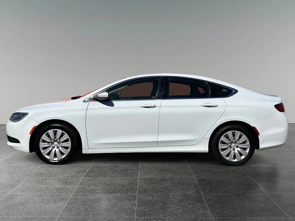 2015 Chrysler 200 - photo 4