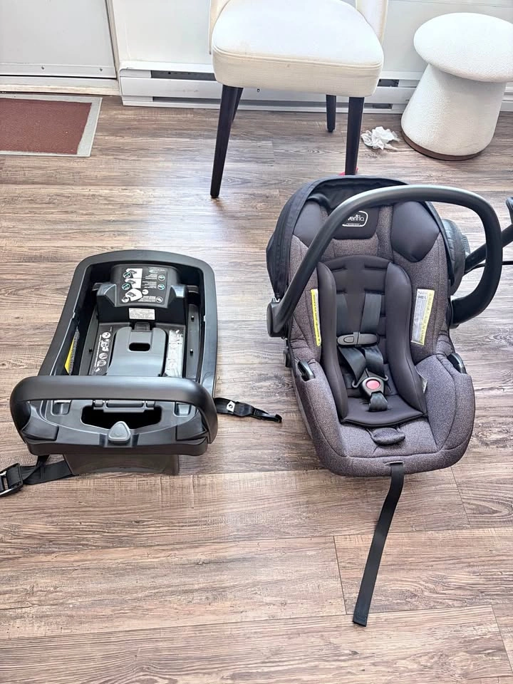 Evenflo Pivot Modular Travel System with LiteMax Infant Car Seat