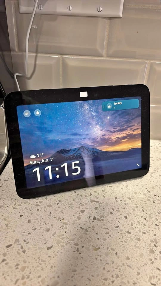 Echo show 8