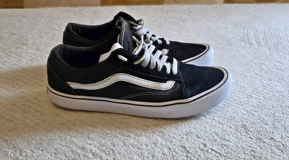 Vans Old Skool Lite (UltraCush) – Black/White - Sizes 10.5