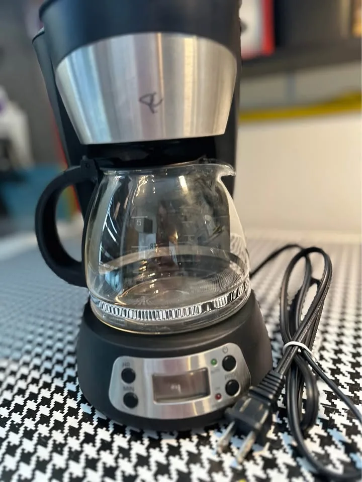 5-Cup Programmable Coffee Maker – Compact & Reliable image indicator(5)