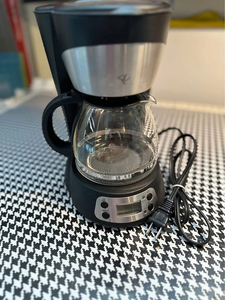 5-Cup Programmable Coffee Maker – Compact & Reliable image indicator(8)