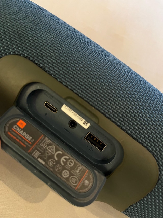 JBL Bluetooth Speaker - photo 5