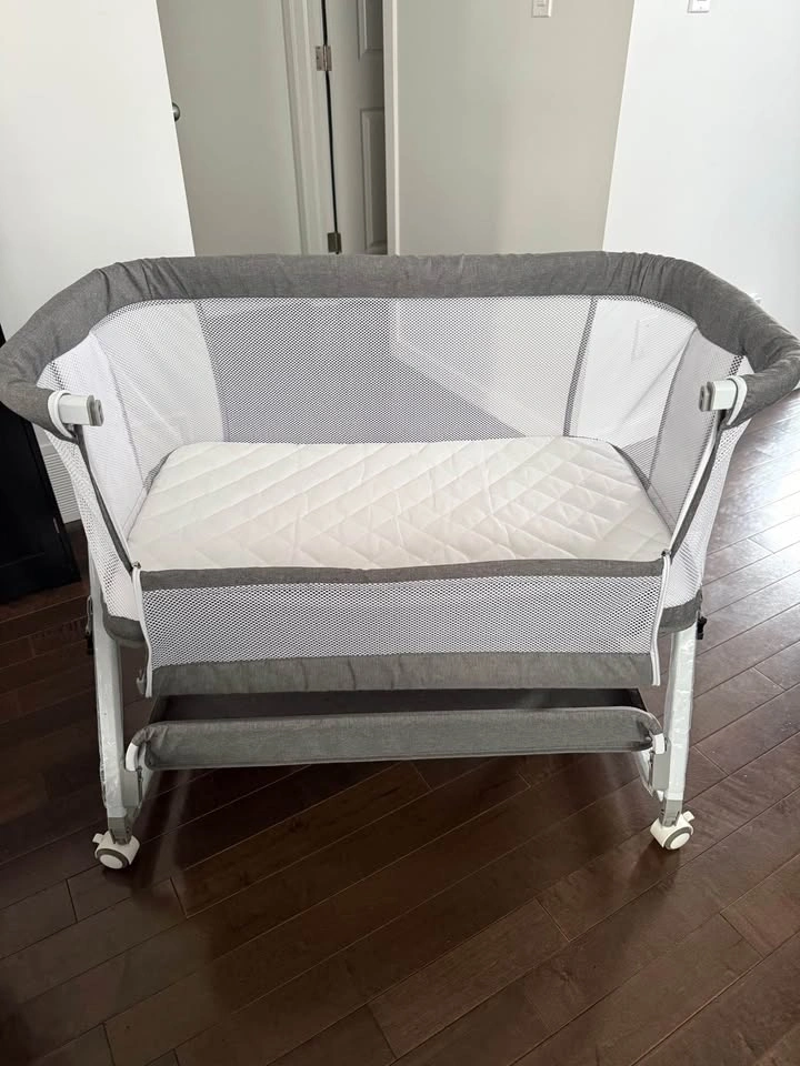 Baby bedside bassinet - photo 2