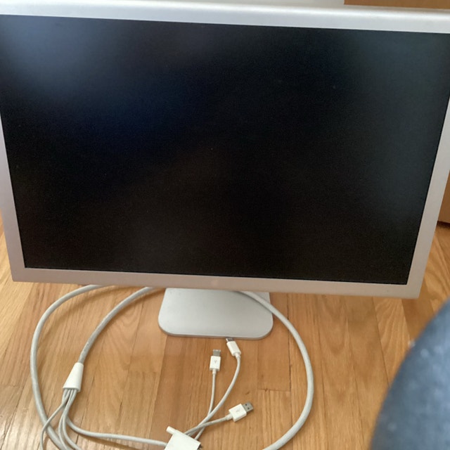 Apple Cinema HD Display 23” for parts - photo 3