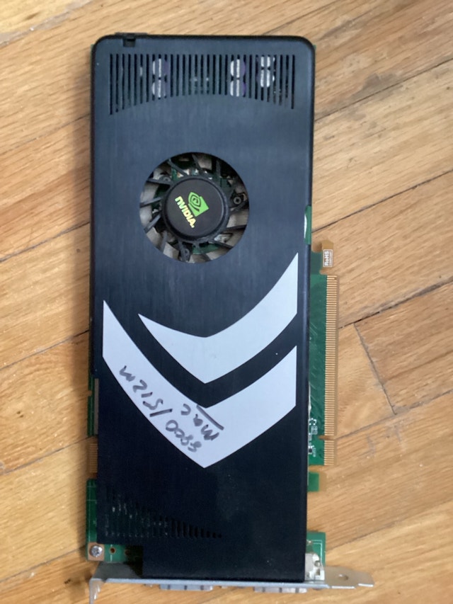 Apple Mac NVIDIA GeForce 8800 - photo 2