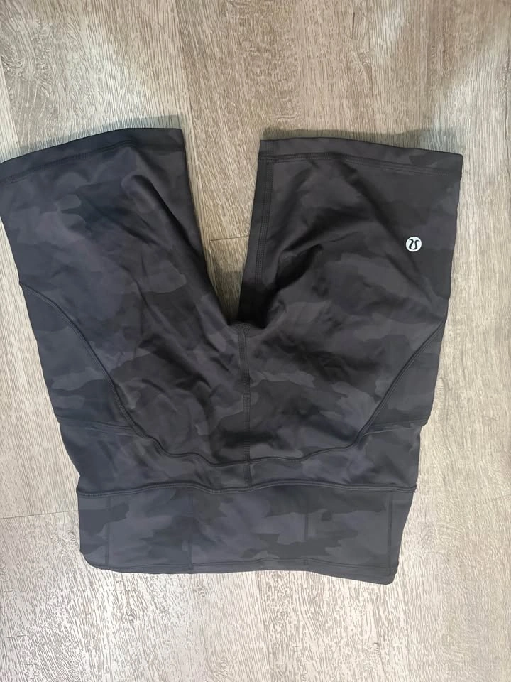 lululemon shorts - photo 2