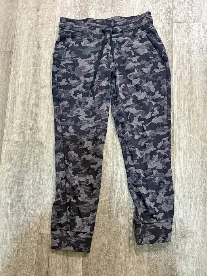 lululemon joggers size 6