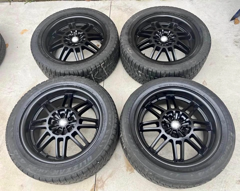 19” 5x120 rims with Tires $600