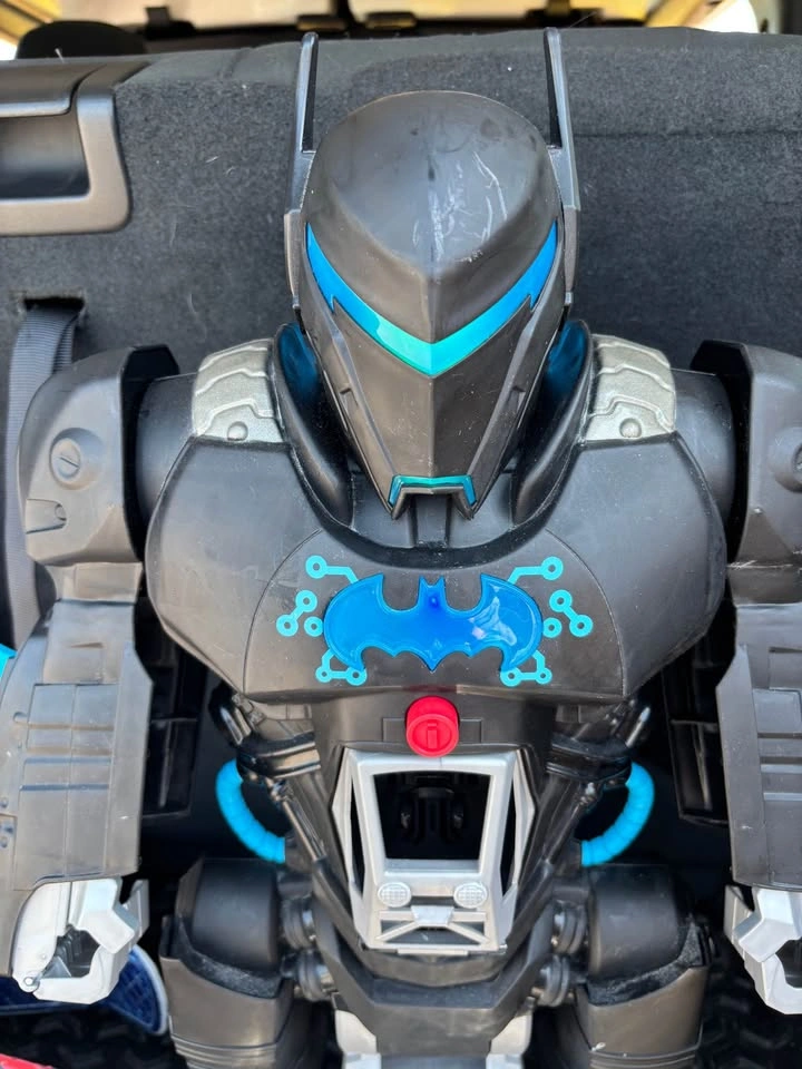 Imaginext Batman Transforming Batbot - As is, 2 figures included - photo 3