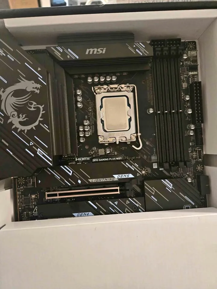 Brand new open box z890+ultra 245kf