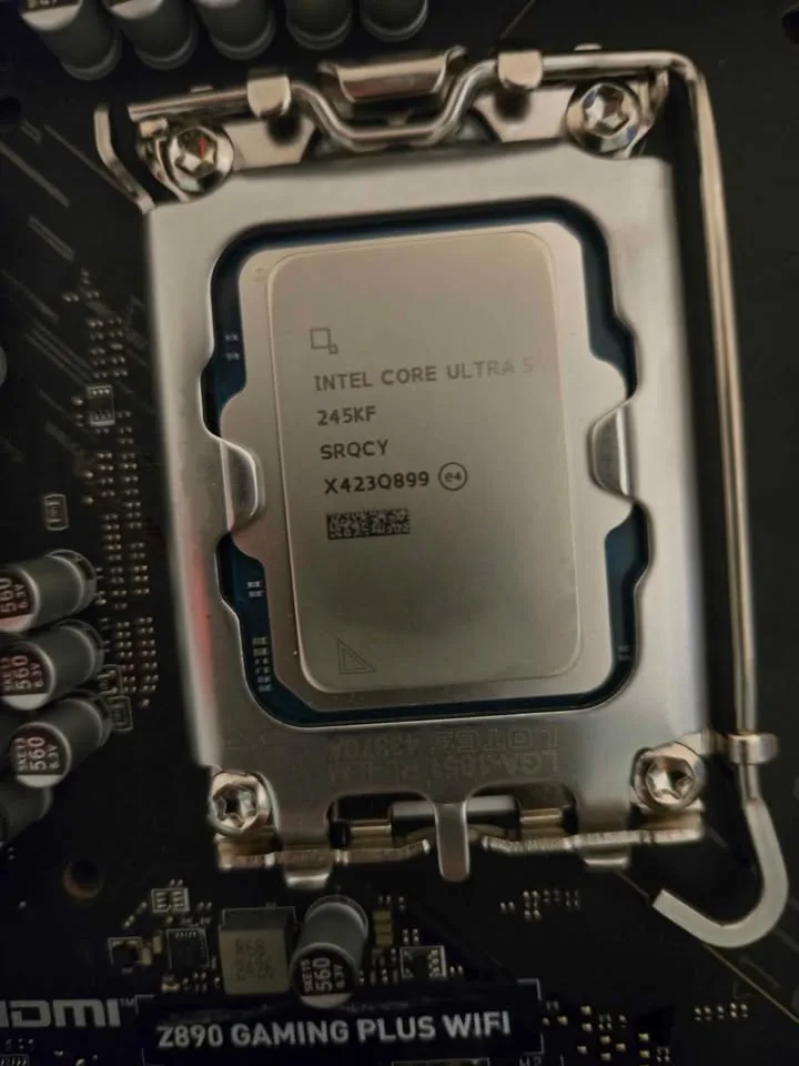 Brand new open box z890+ultra 245kf image indicator(2)