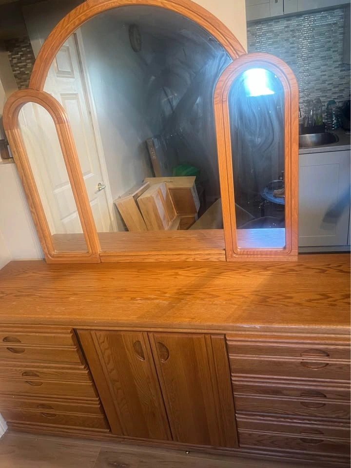 Mirror and dresser - photo 4