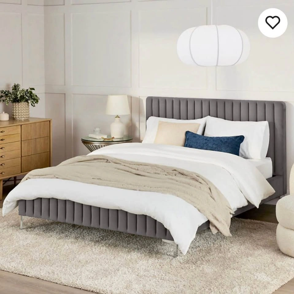 SleepCountry Velvet Queen Cambridge Bed