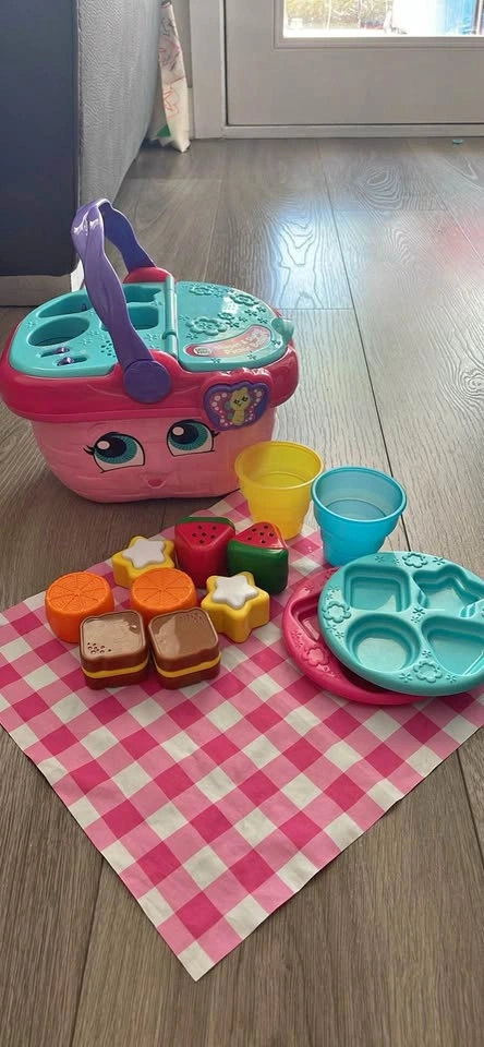 LeapFrog Picnic Basket