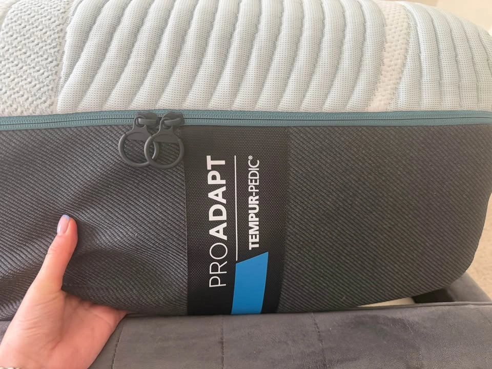 TEMPUR-PEDIC ProAdapt Blue Mattress Queen - photo 3