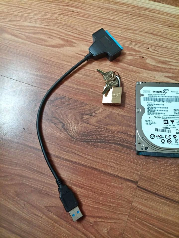 PC Computer Parts Lot + Real Hardware (4GB RAM, HDD, SSD, Padloc