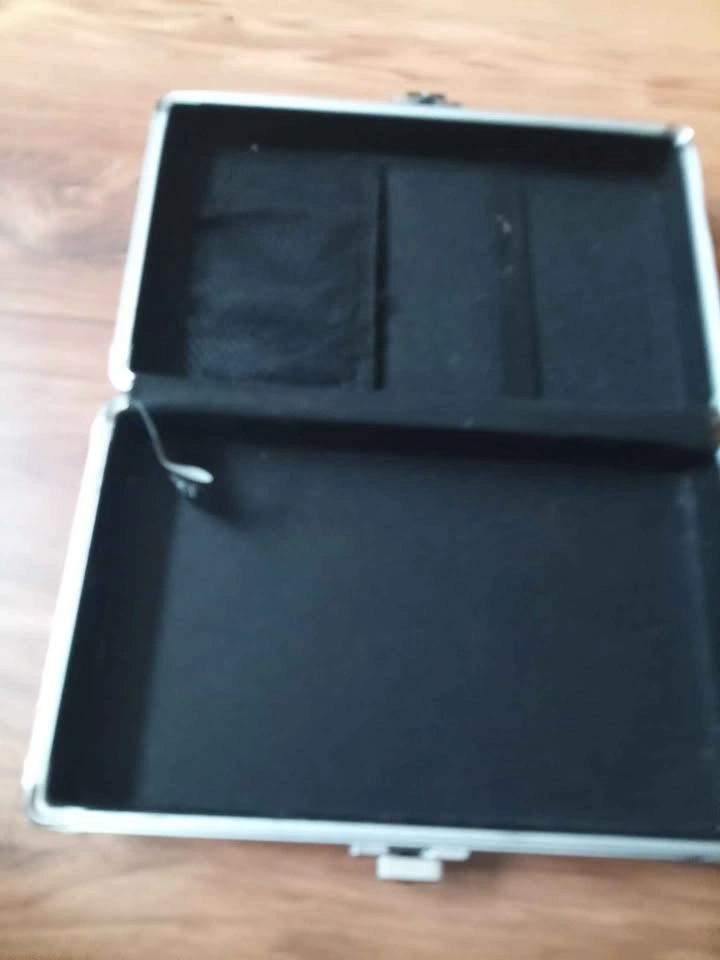 Vaultz Locking Security Box with Key - photo 4