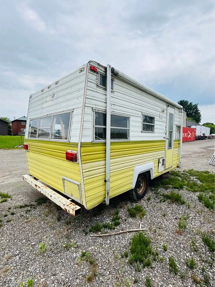 Vintage camper trailer - photo 4