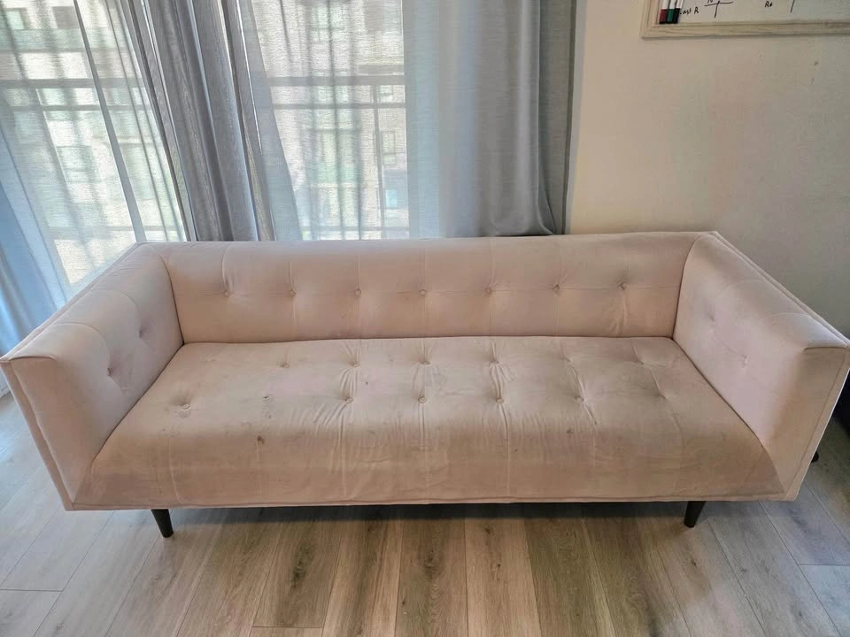 Structube Loretta Couch