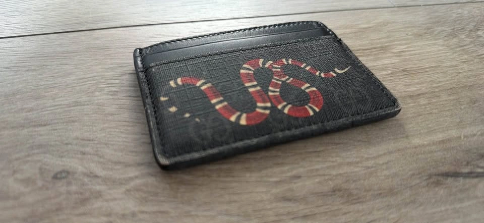 Gucci GG Supreme Black Kingsnake Print Card Case - photo 3
