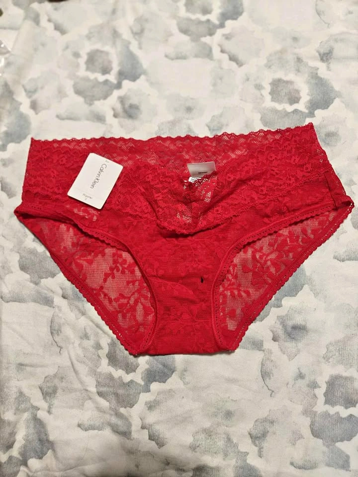 Calvin Klein Lace Hipster Underwear