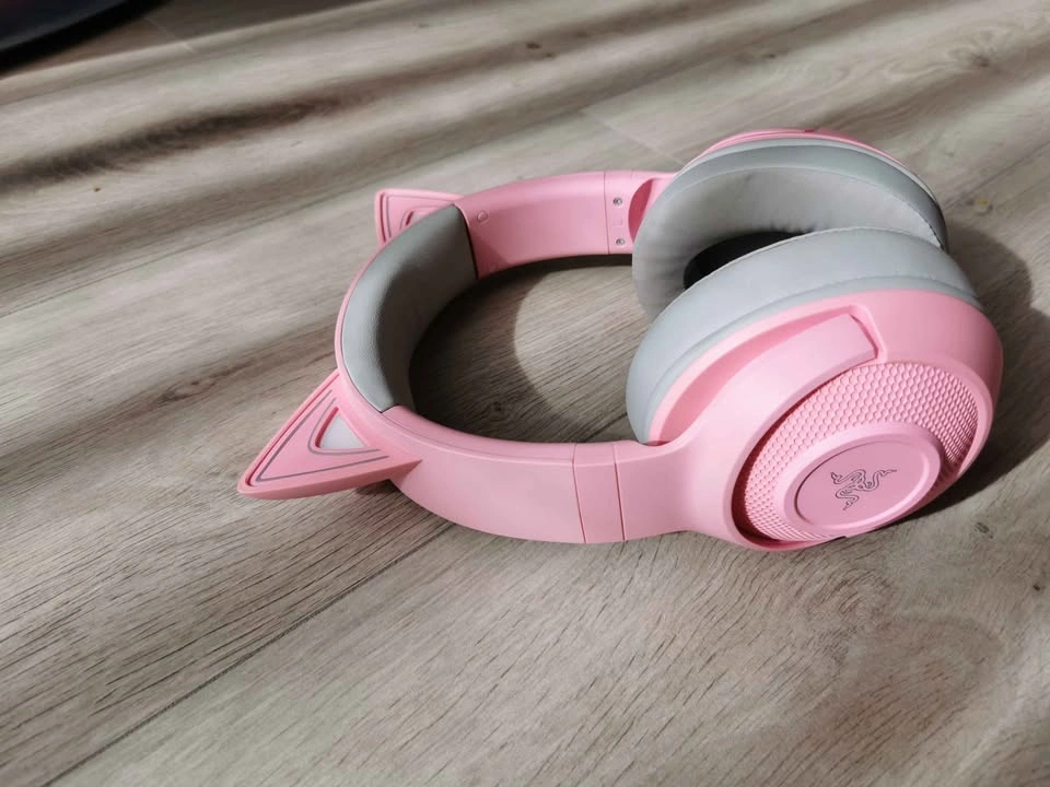 Razer Kraken Kitty V2 BT wireless headset (RGB, pink) - photo 3